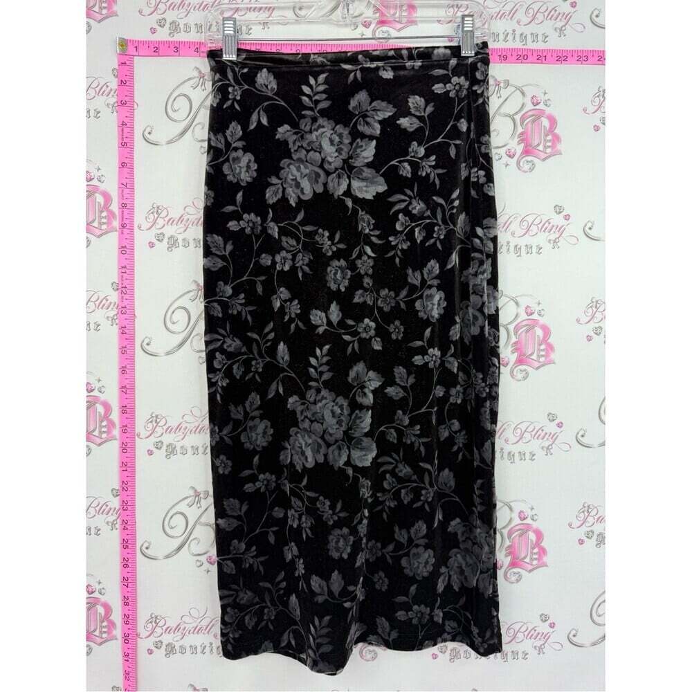 GAP skirt Black Velvet Midi Skirt with Gray Floral Burnout